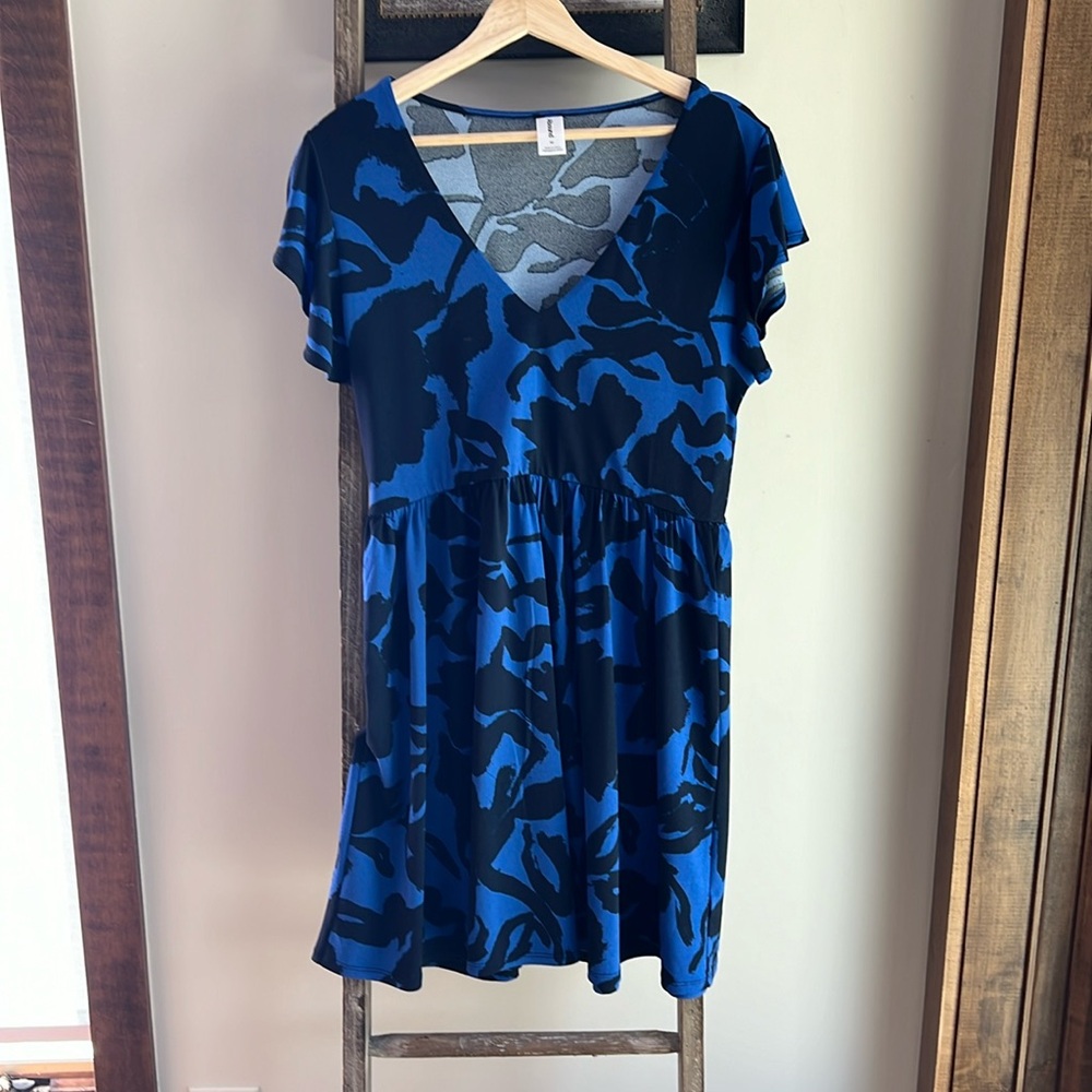 Blue and Navy Short Sleeve V-neck Dress